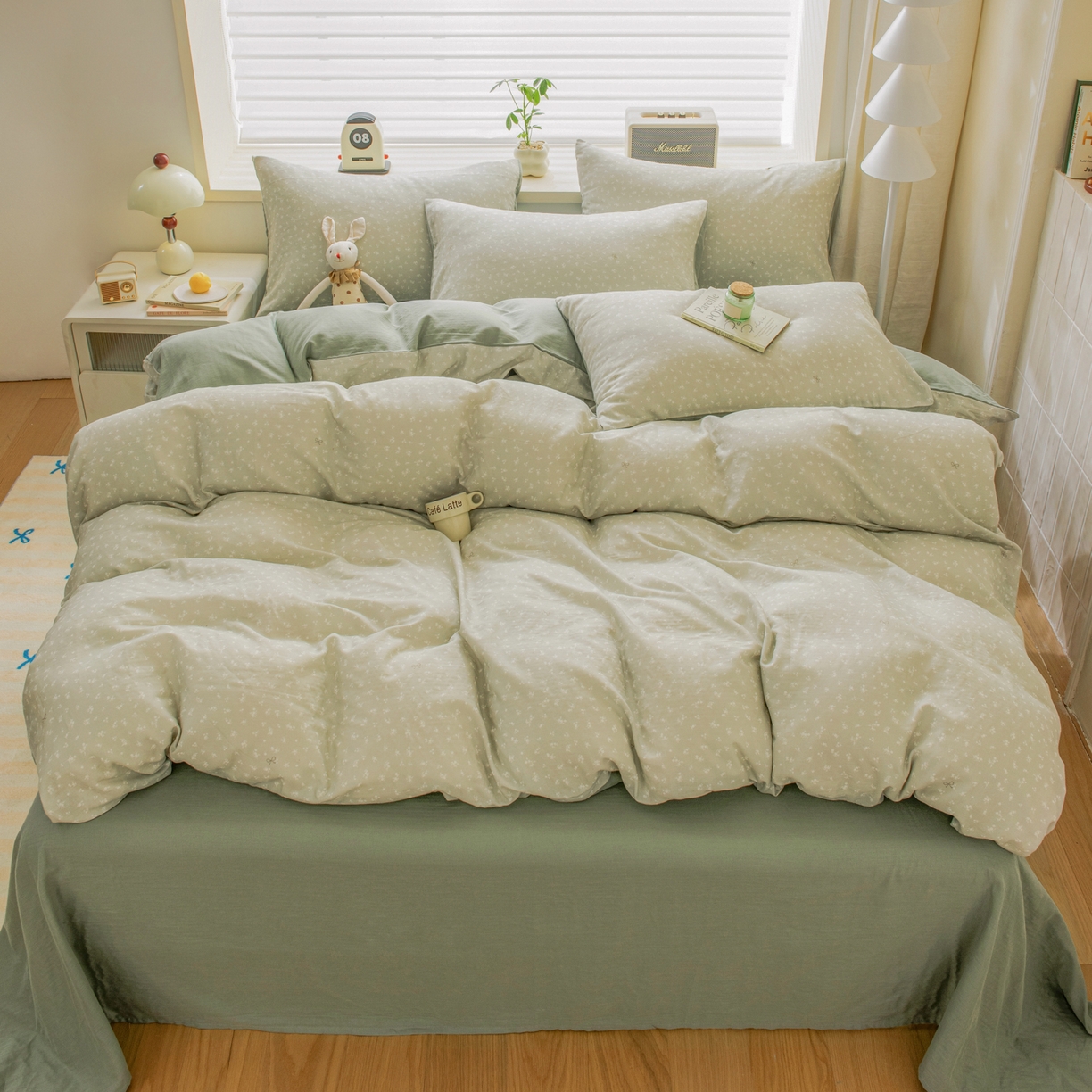 91家纺网 家纺一手货源 找家纺 雯雨家纺 2026春夏新款A类全棉有氧双层纱印花简约款四件套 秘密花园