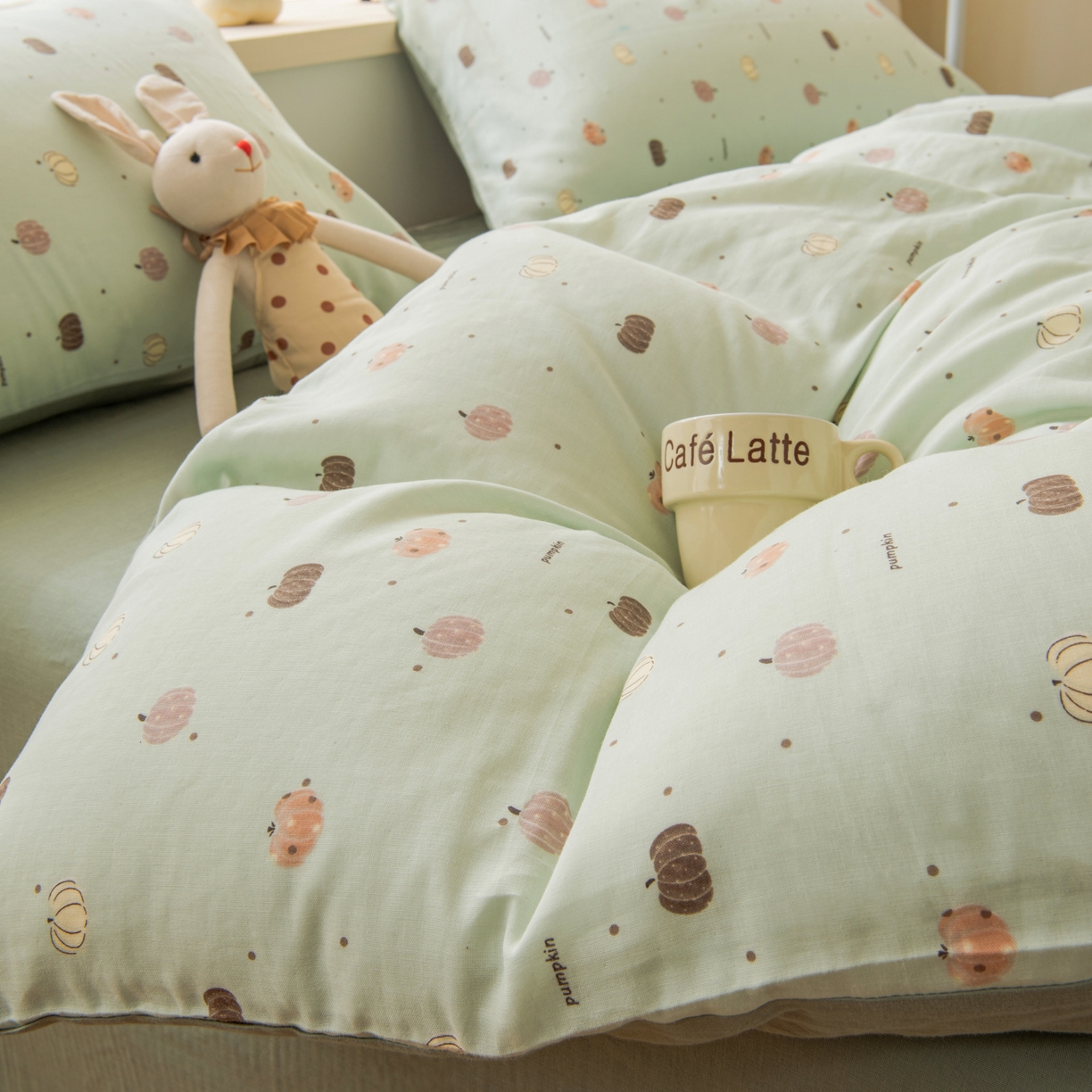 91家纺网 家纺一手货源 找家纺 雯雨家纺 2026春夏新款A类全棉有氧双层纱印花简约款四件套 南语-绿