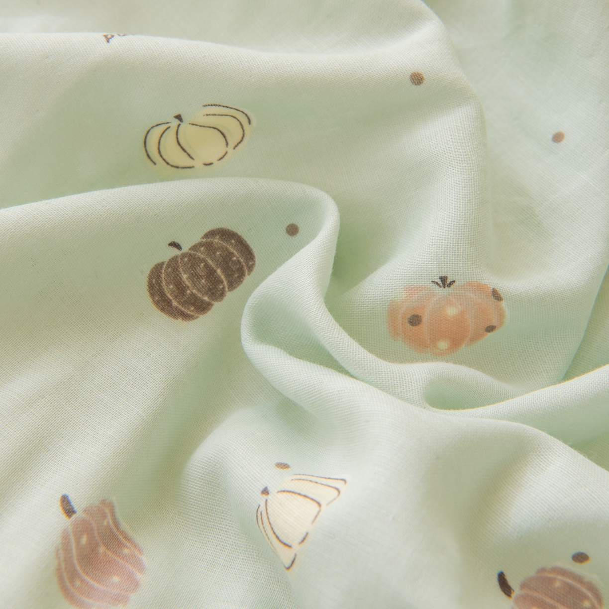 91家纺网 家纺一手货源 找家纺 雯雨家纺 2026春夏新款A类全棉有氧双层纱印花简约款四件套 南语-绿