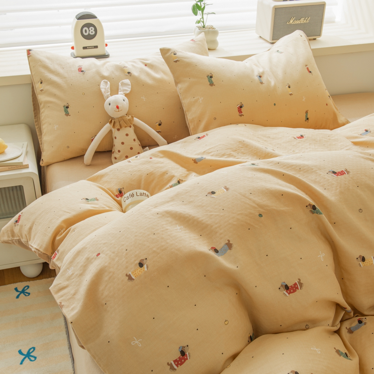 91家纺网 家纺一手货源 找家纺 雯雨家纺 2026春夏新款A类全棉有氧双层纱印花简约款四件套 皮皮狗