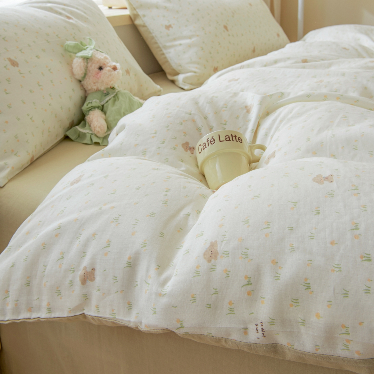 91家纺网 家纺一手货源 找家纺 雯雨家纺 2026春夏新款A类全棉有氧双层纱印花简约款四件套 田园小熊