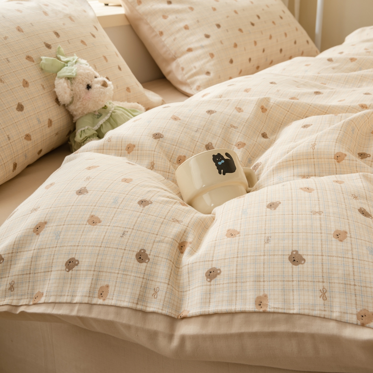 91家纺网 家纺一手货源 找家纺 雯雨家纺 2026春夏新款A类全棉有氧双层纱印花简约款四件套 文迪