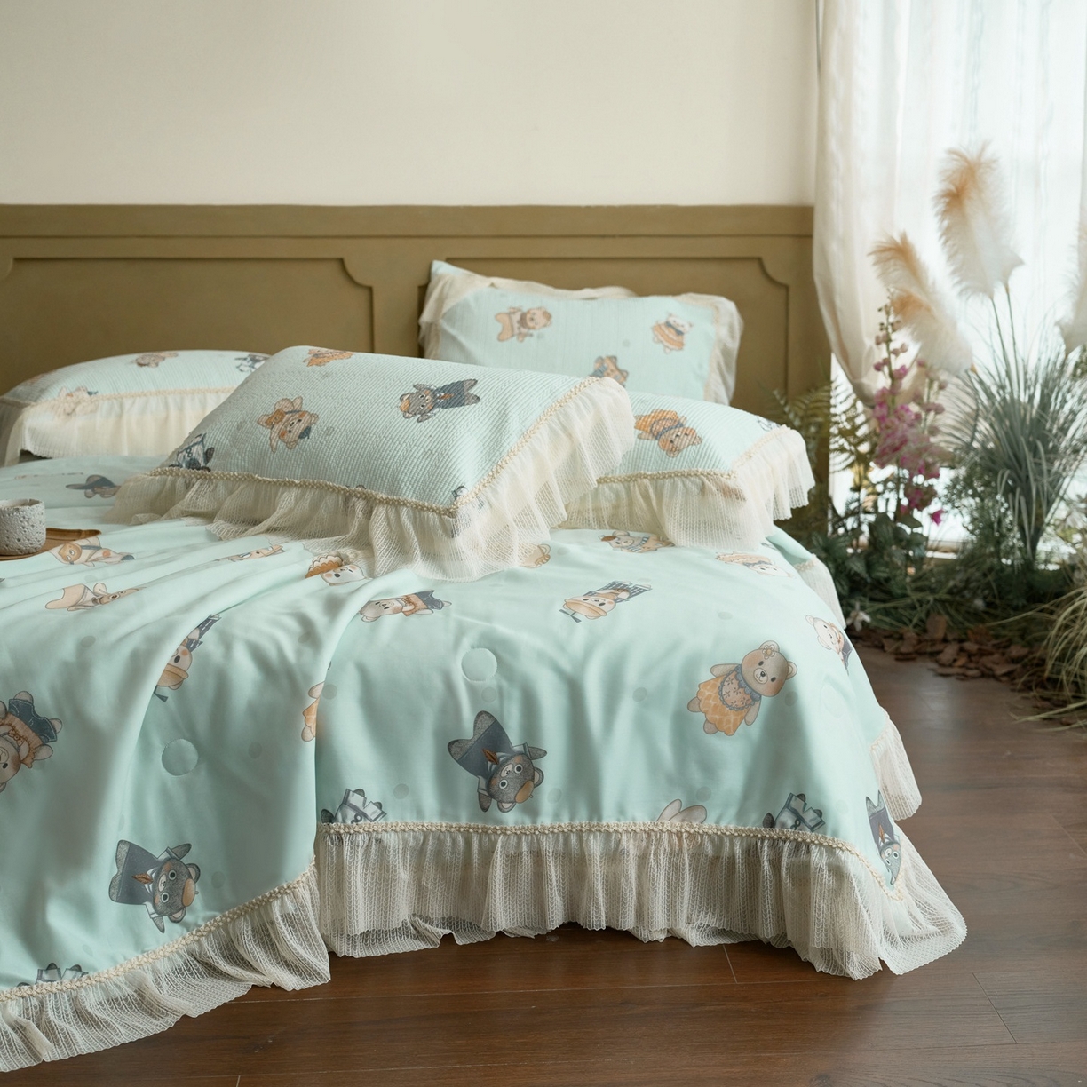 91家纺网 家纺一手货源 找家纺 源舜家纺 2026新款莱赛尔天丝床盖三件套夏被四件套 萌熊绘