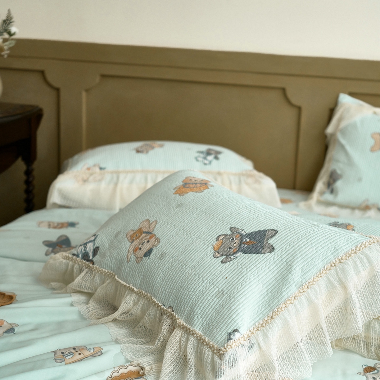 91家纺网 家纺一手货源 找家纺 源舜家纺 2026新款莱赛尔天丝床盖三件套夏被四件套 萌熊绘