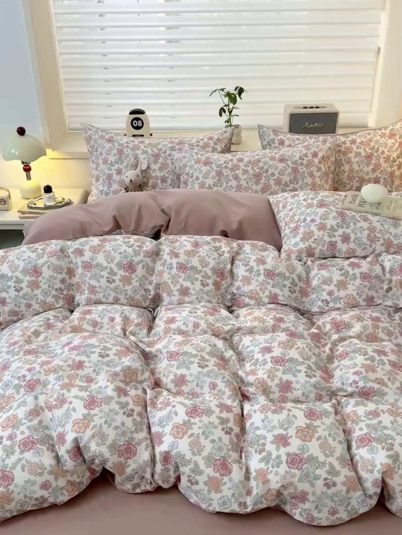 91家纺网 家纺一手货源 找家纺 雯雨家纺 2026春夏新款A类全棉有氧双层纱印花简约款四件套 香水繁花-兰