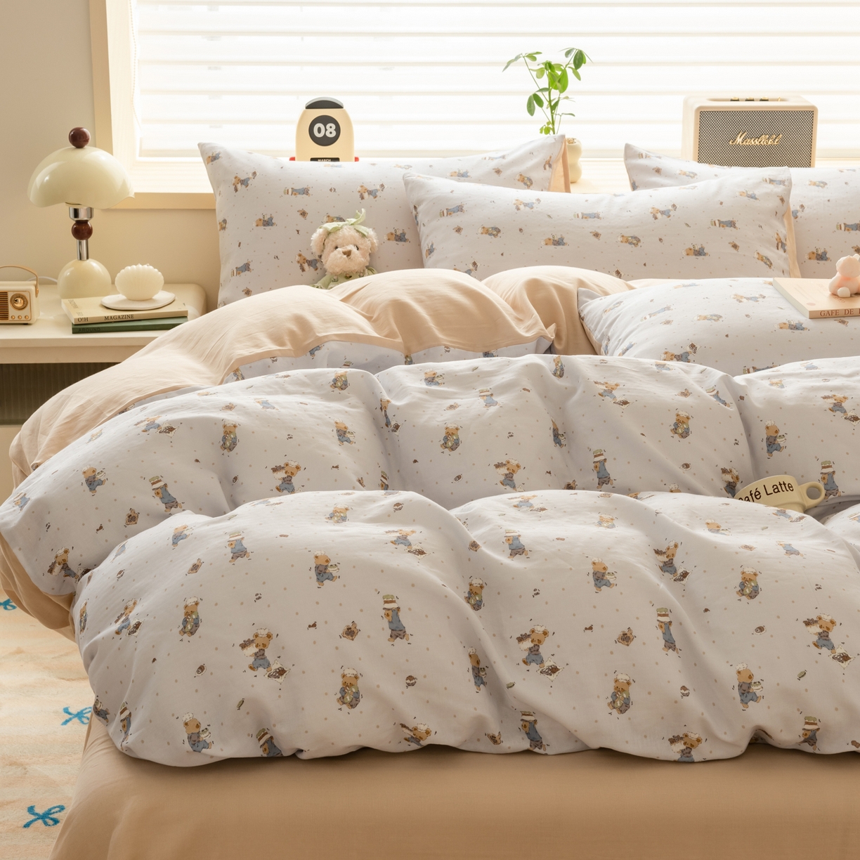 91家纺网 家纺一手货源 找家纺 雯雨家纺 2026春夏新款A类全棉有氧双层纱印花简约款四件套 小熊礼物