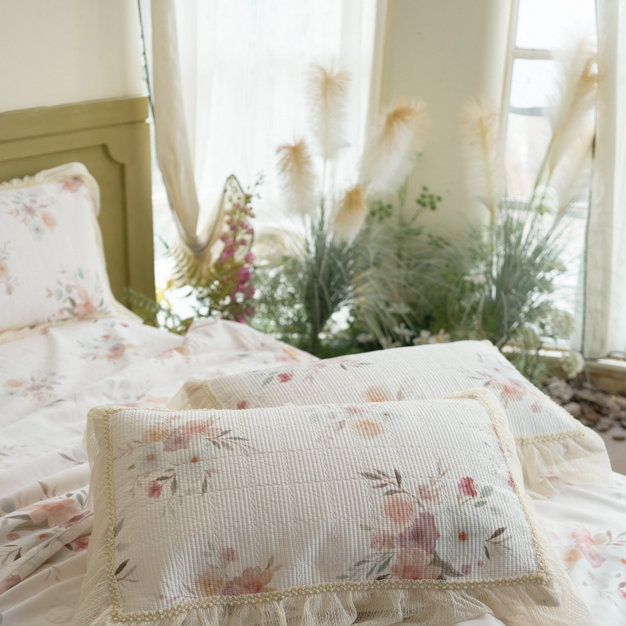 91家纺网 家纺一手货源 找家纺 源舜家纺 2026新款莱赛尔天丝床盖三件套夏被四件套 蔷薇