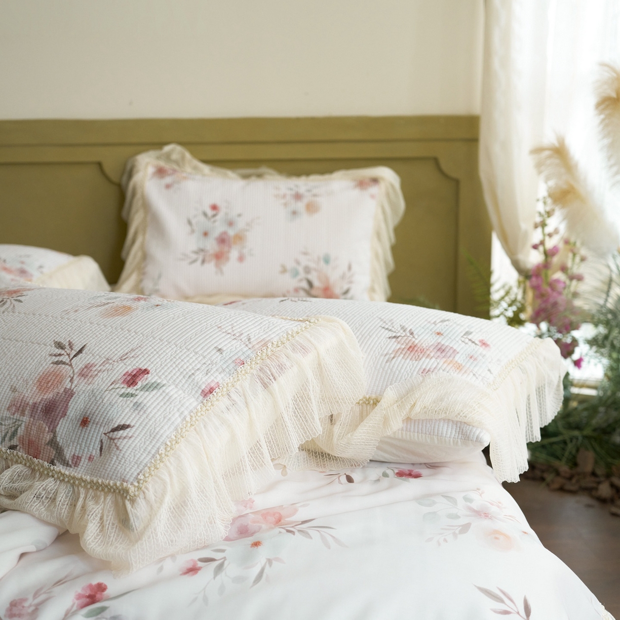 91家纺网 家纺一手货源 找家纺 源舜家纺 2026新款莱赛尔天丝床盖三件套夏被四件套 蔷薇