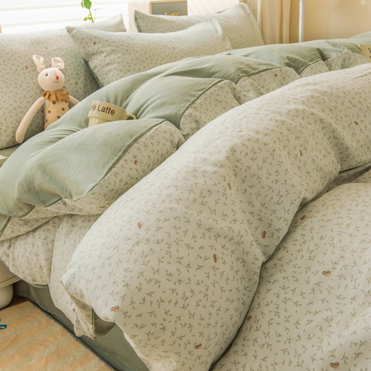 91家纺网 家纺一手货源 找家纺 雯雨家纺 2026春夏新款A类全棉有氧双层纱印花简约款四件套 雪妮