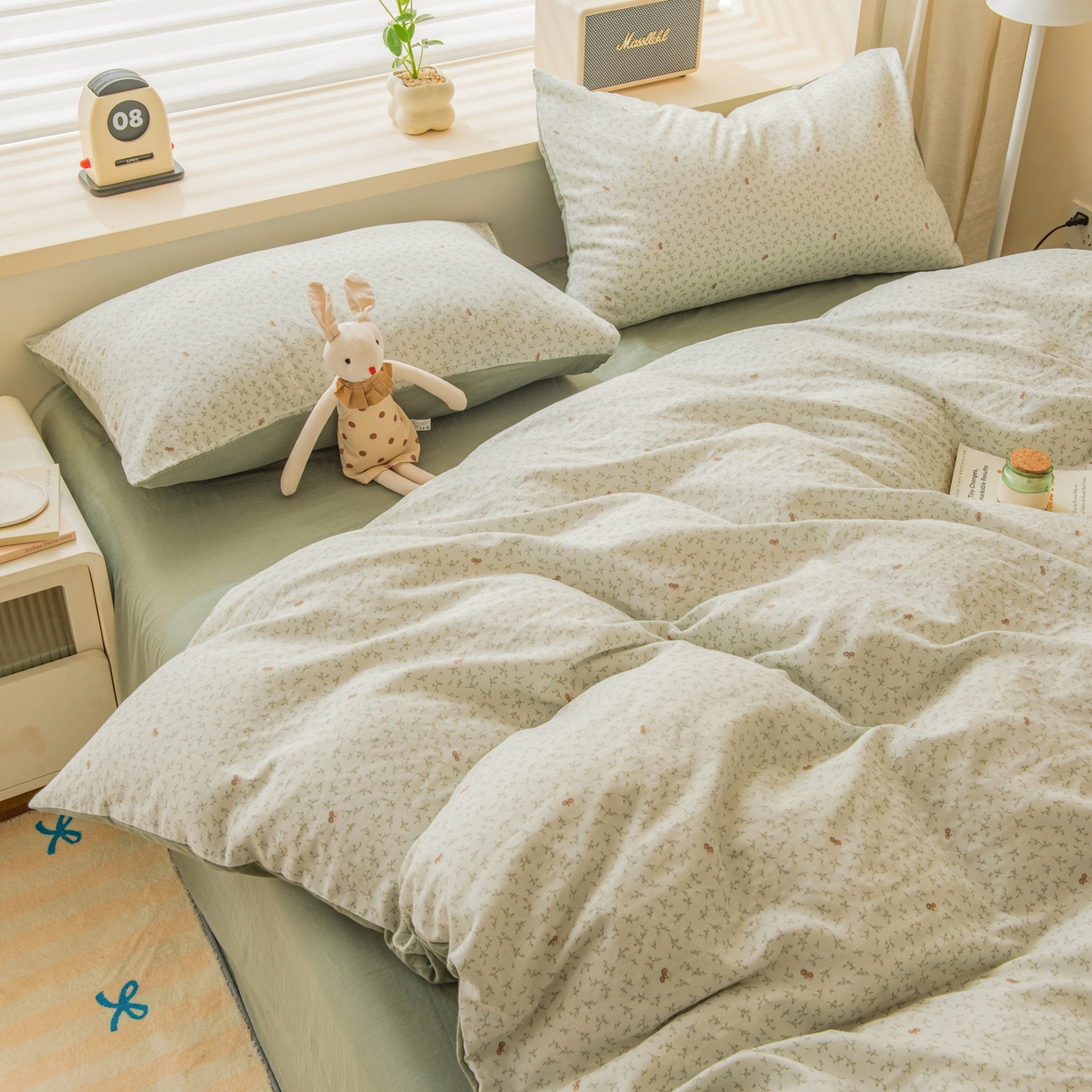 91家纺网 家纺一手货源 找家纺 雯雨家纺 2026春夏新款A类全棉有氧双层纱印花简约款四件套 雪妮