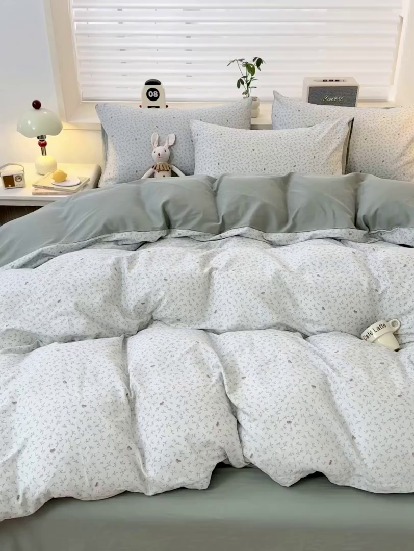 91家纺网 家纺一手货源 找家纺 雯雨家纺 2026春夏新款A类全棉有氧双层纱印花简约款四件套 雪妮