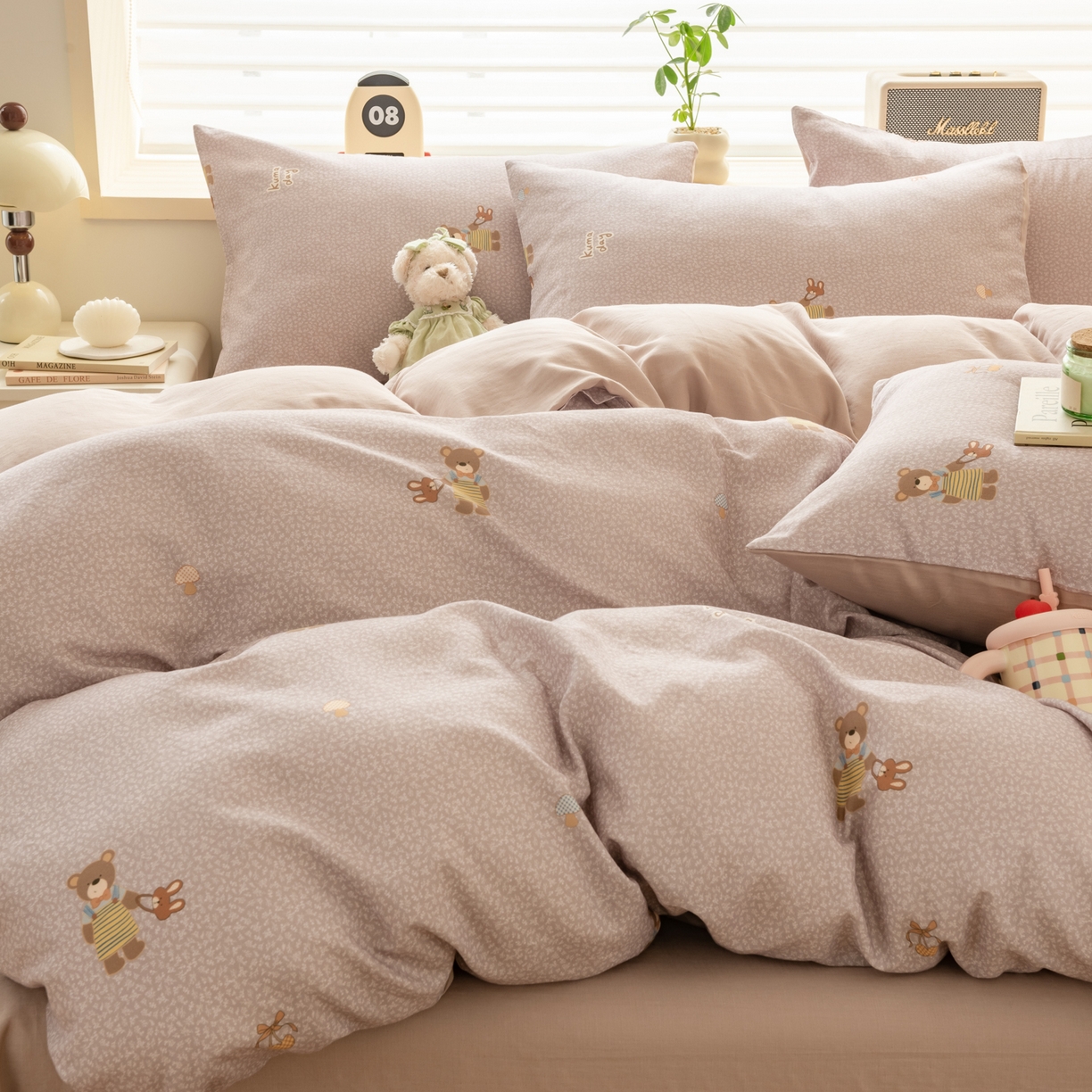 91家纺网 家纺一手货源 找家纺 雯雨家纺 2026春夏新款A类全棉有氧双层纱印花简约款四件套 朱迪熊