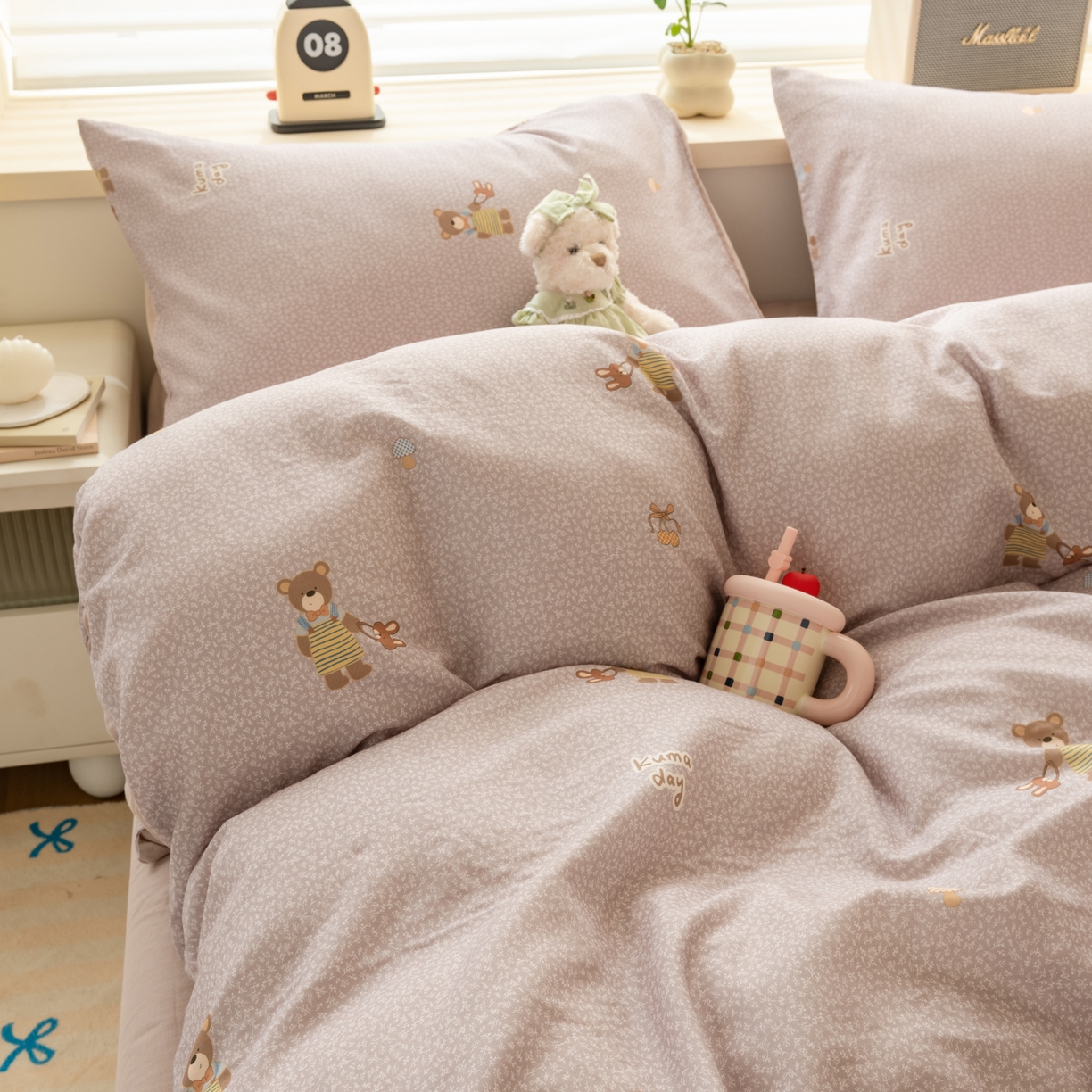 91家纺网 家纺一手货源 找家纺 雯雨家纺 2026春夏新款A类全棉有氧双层纱印花简约款四件套 朱迪熊