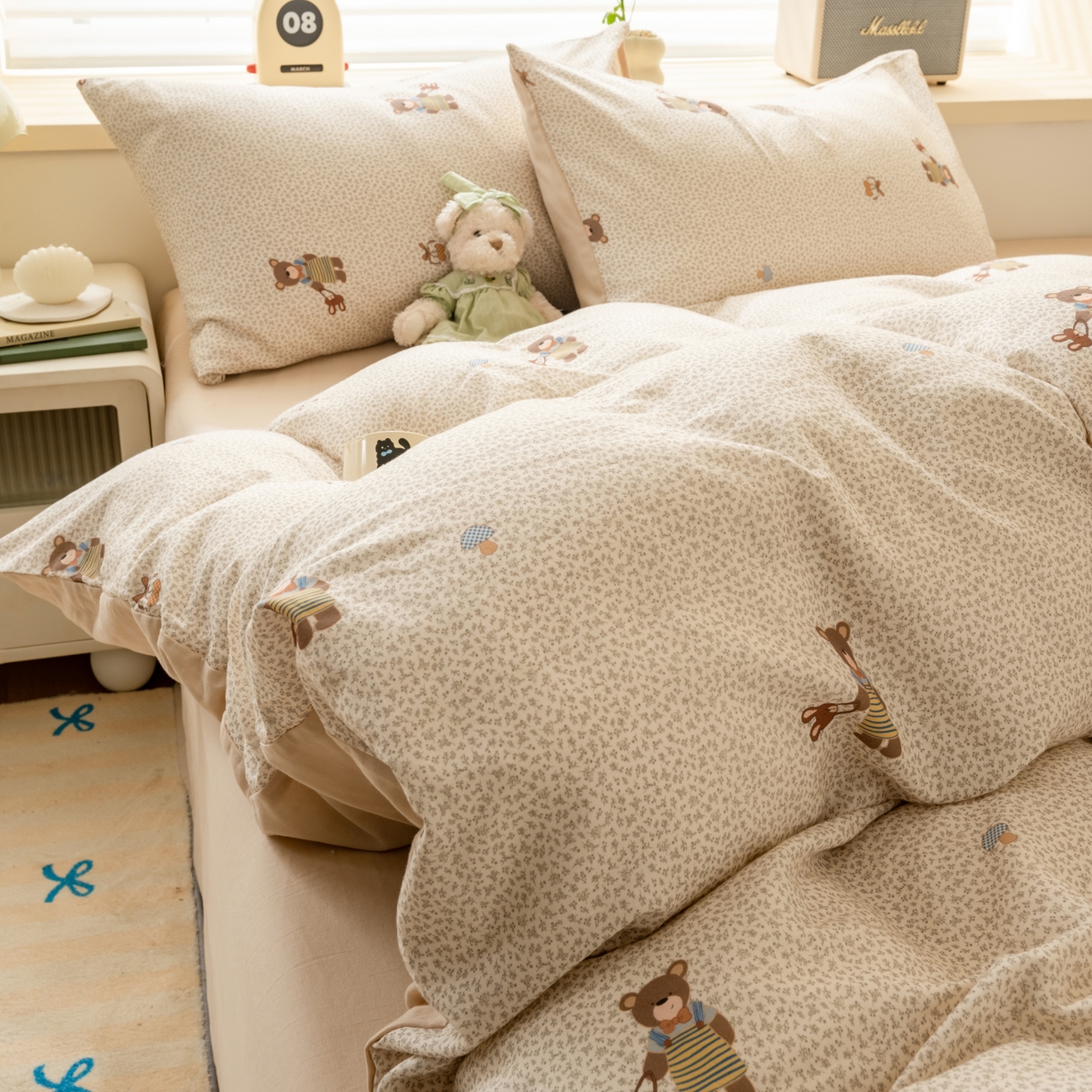 91家纺网 家纺一手货源 找家纺 雯雨家纺 2026春夏新款A类全棉有氧双层纱印花简约款四件套 朱迪熊-米