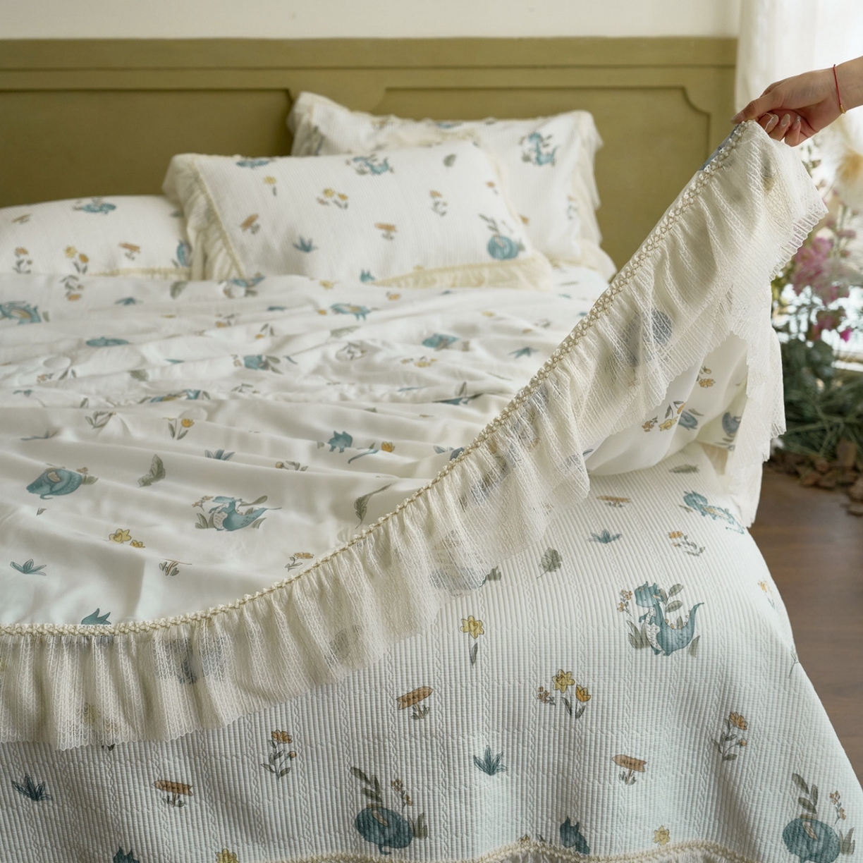 91家纺网 家纺一手货源 找家纺 源舜家纺 2026新款莱赛尔天丝床盖三件套夏被四件套 羽弦