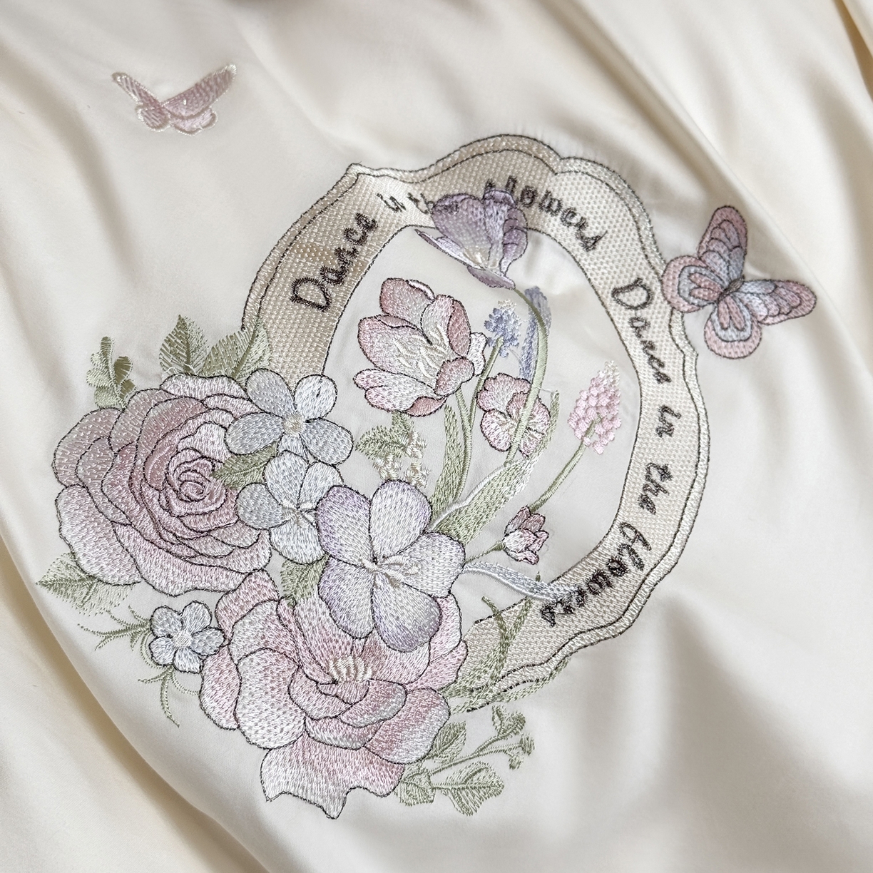 91家纺网 家纺一手货源 找家纺 MIU缪家居 2026新款亲肤舒适100支全棉四件套-爱丽丝梦境（基础控价431，券后控价388） 爱丽丝梦境-花香粉白