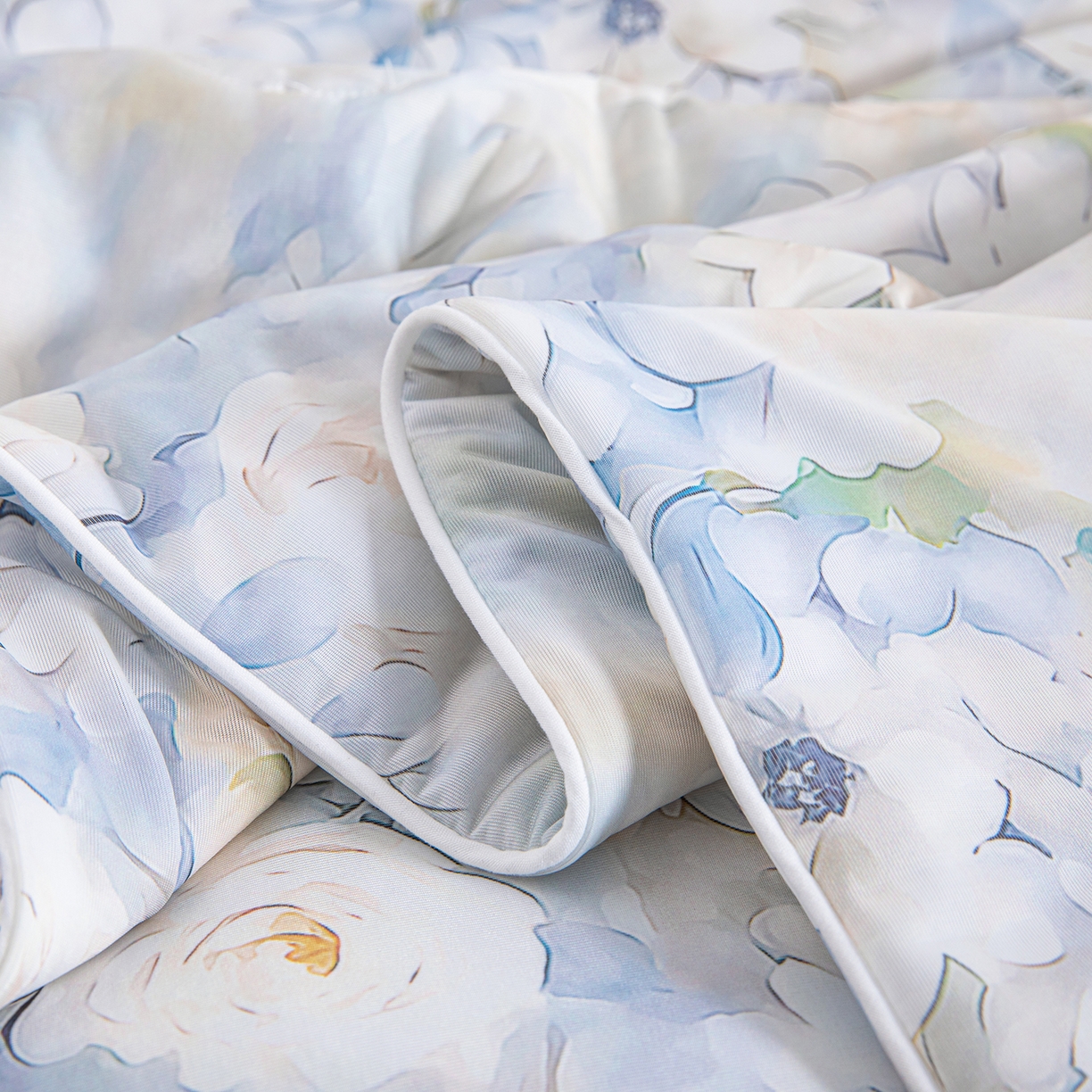 91家纺网 家纺一手货源 找家纺 芭芭棉家纺 2026新款凉感蚕丝夏被被子被芯 梵溪