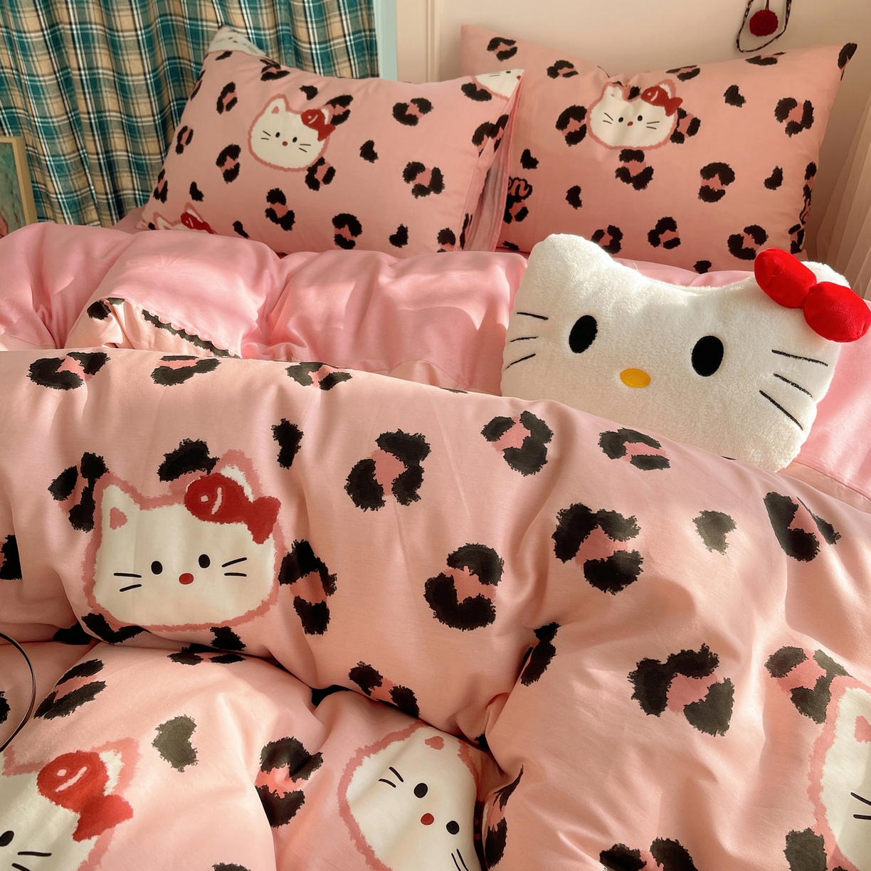 91家纺网 家纺一手货源 找家纺 瑞莱 2026新款ing小清新费尔岛全棉四件套 猫吃鱼（粉）