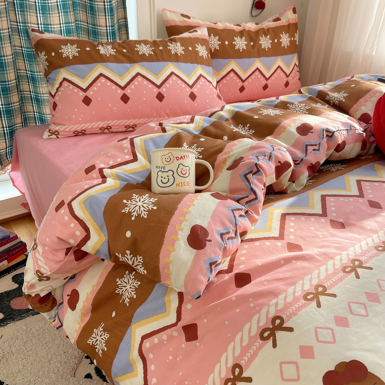 91家纺网 家纺一手货源 找家纺 瑞莱 2026新款ing小清新费尔岛全棉四件套 甜美喵喵