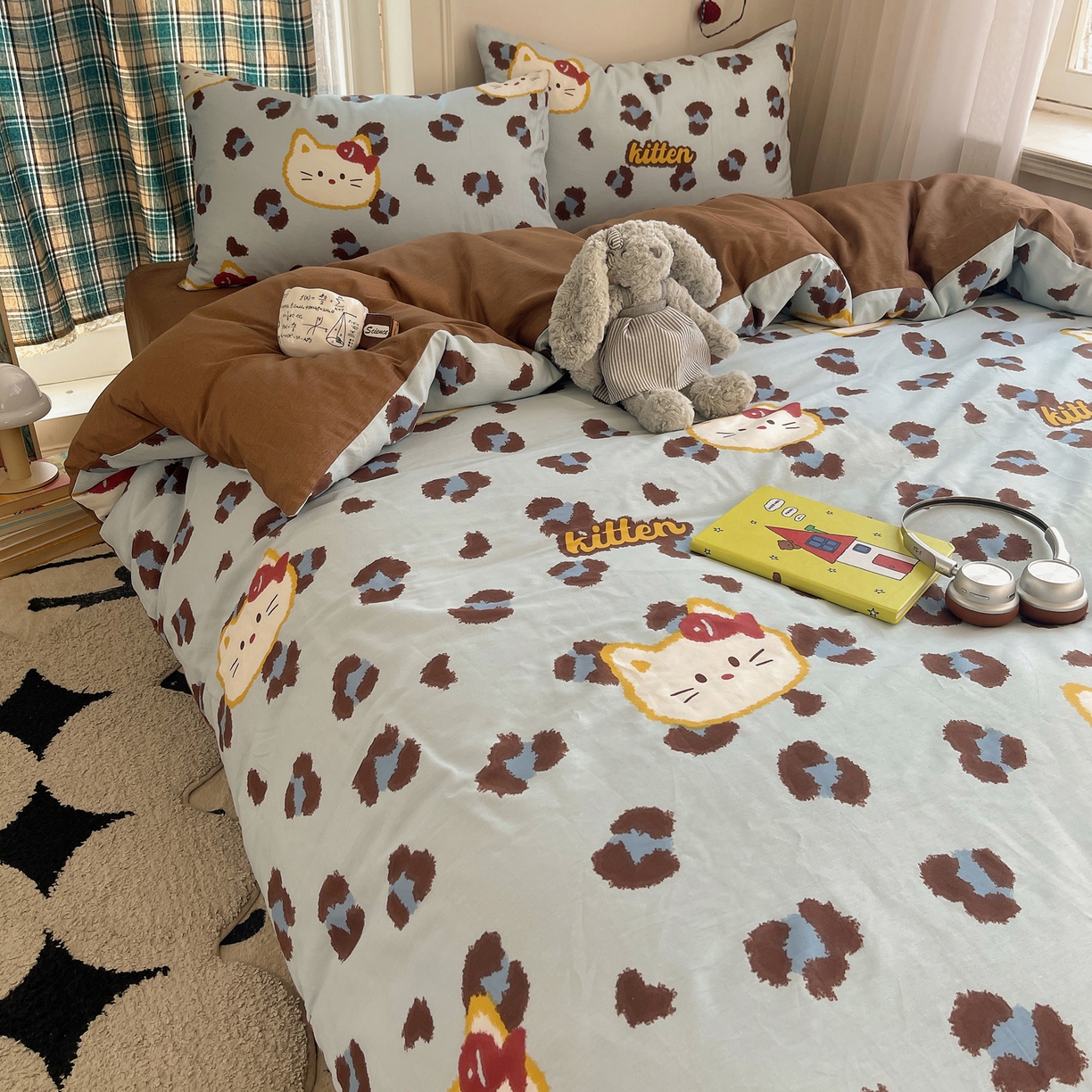 91家纺网 家纺一手货源 找家纺 瑞莱 2026新款ing小清新费尔岛全棉四件套 猫吃鱼（蓝）