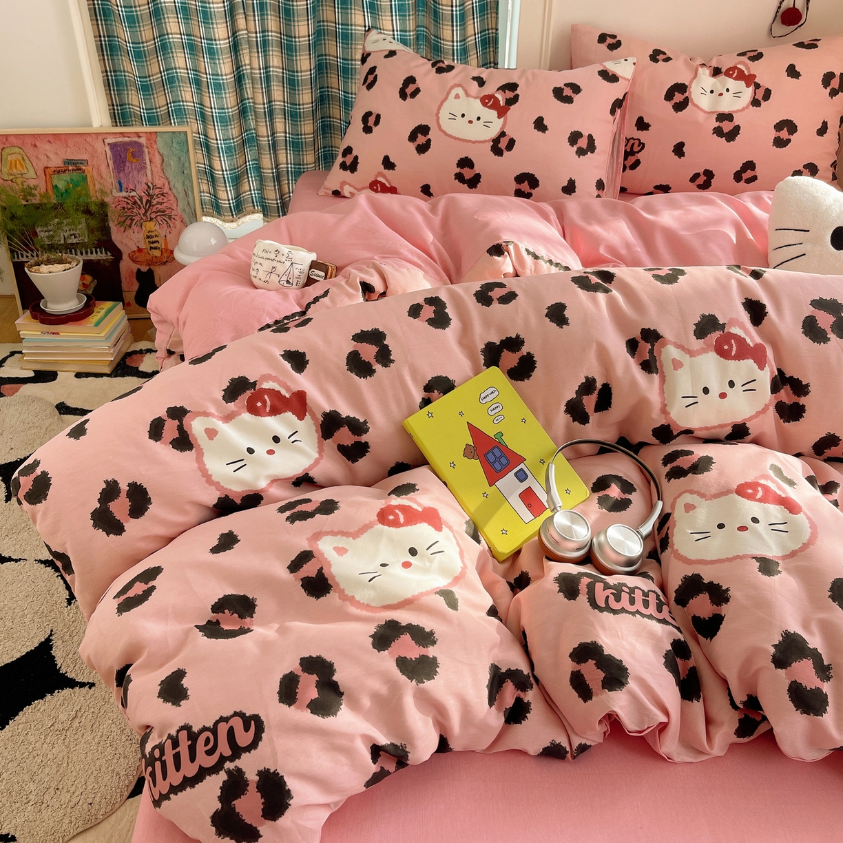 91家纺网 家纺一手货源 找家纺 瑞莱 2026新款ing小清新费尔岛全棉四件套 猫吃鱼（粉）