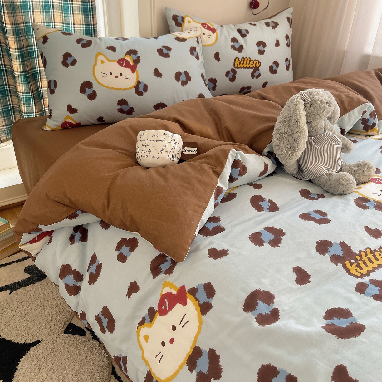 91家纺网 家纺一手货源 找家纺 瑞莱 2026新款ing小清新费尔岛全棉四件套 猫吃鱼（蓝）