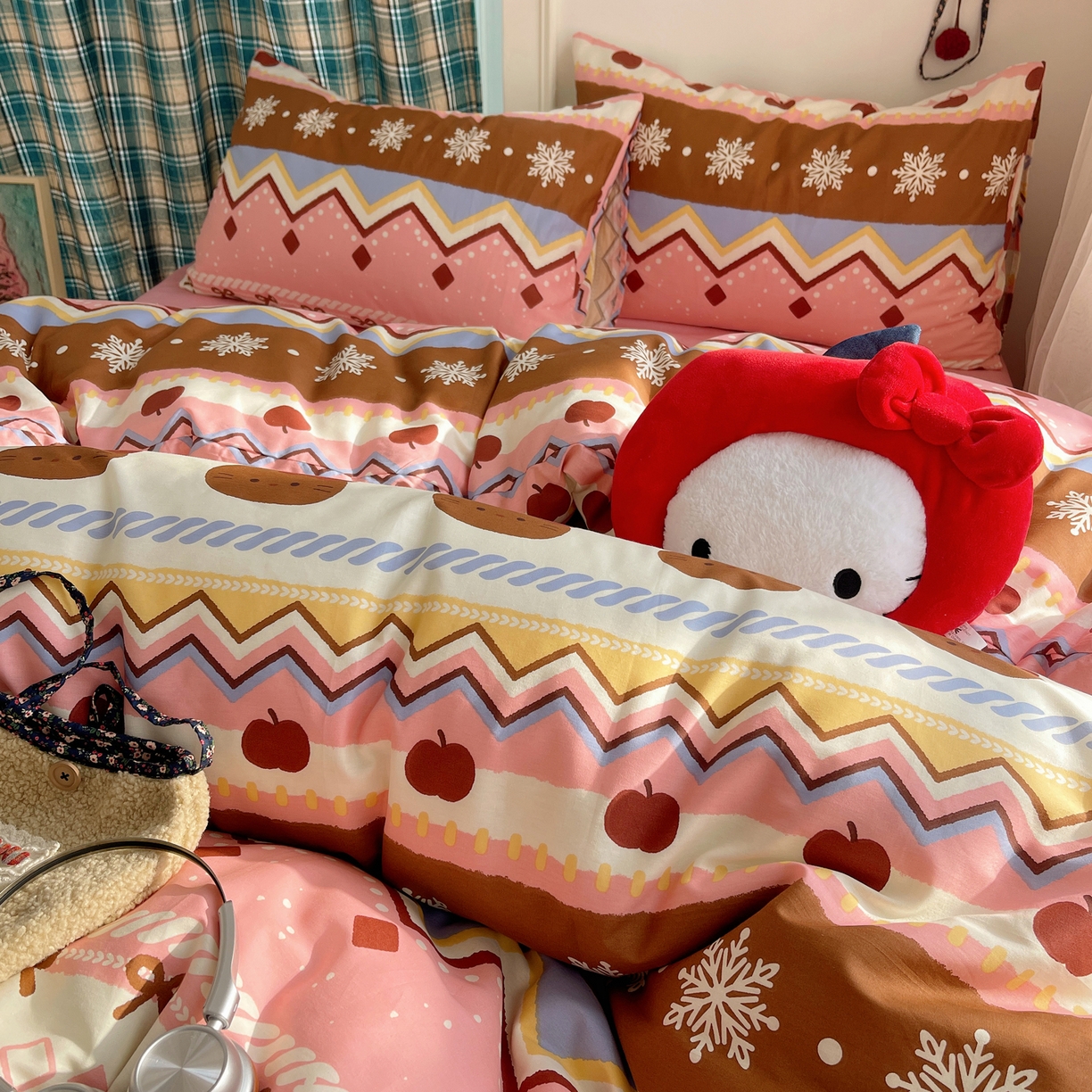 91家纺网 家纺一手货源 找家纺 瑞莱 2026新款ing小清新费尔岛全棉四件套 甜美喵喵