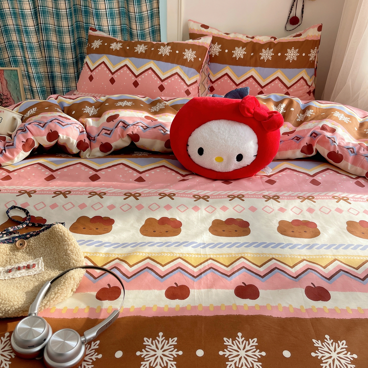 91家纺网 家纺一手货源 找家纺 瑞莱 2026新款ing小清新费尔岛全棉四件套 甜美喵喵