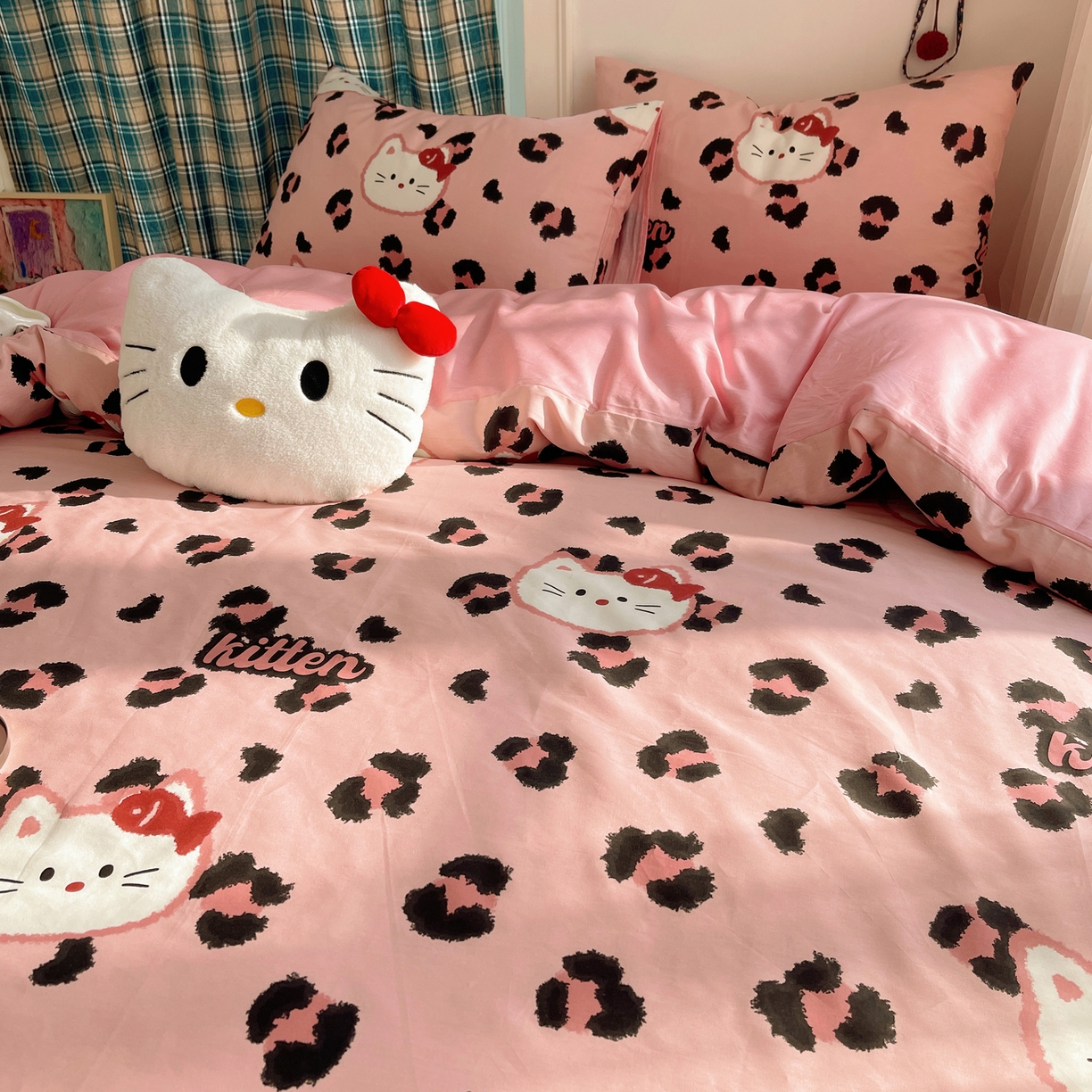 91家纺网 家纺一手货源 找家纺 瑞莱 2026新款ing小清新费尔岛全棉四件套 猫吃鱼（粉）