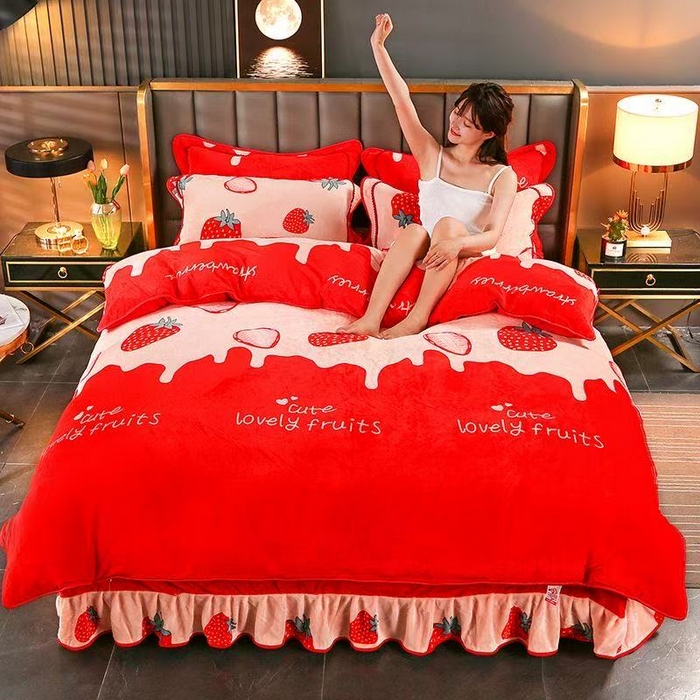 91家纺网 家纺一手货源 找家纺 莱凯家纺 2025新款牛奶绒四件套保暖加厚金貂绒套件 草莓奶昔