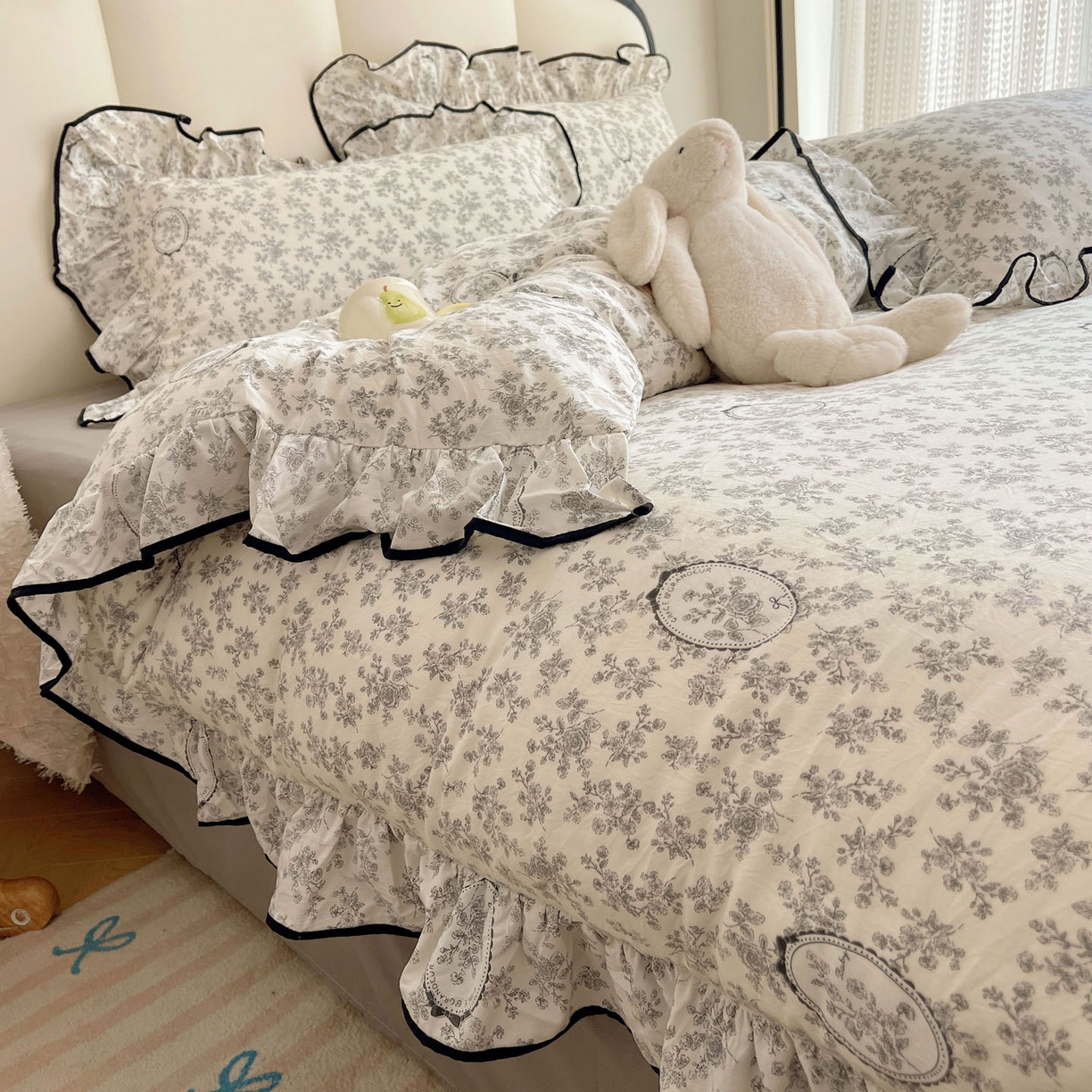 91家纺网 家纺一手货源 找家纺 韩巢家纺 2026新款水洗棉花边款四件套 花时宇间【大花边款】