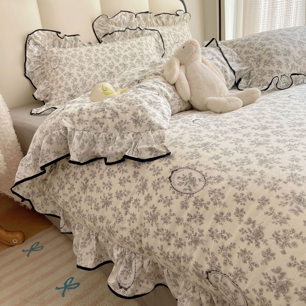 91家纺网 家纺一手货源 找家纺 韩巢家纺 2026新款水洗棉花边款四件套 花时宇间【大花边款】