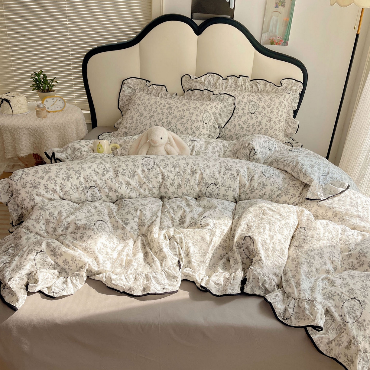 91家纺网 家纺一手货源 找家纺 韩巢家纺 2026新款水洗棉花边款四件套 花时宇间【大花边款】