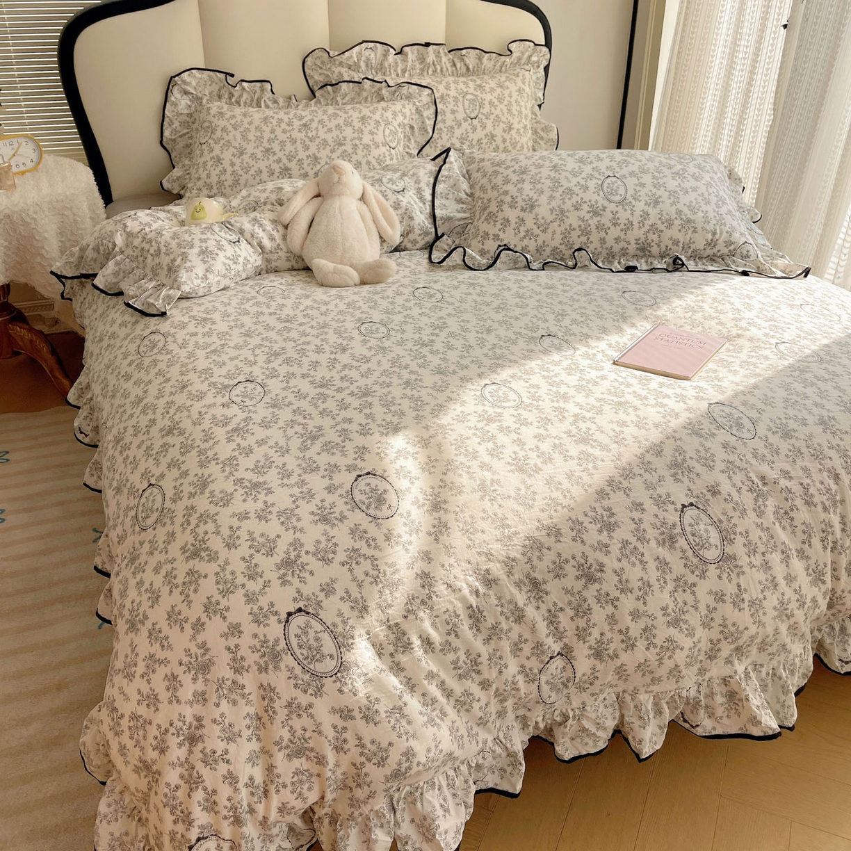 91家纺网 家纺一手货源 找家纺 韩巢家纺 2026新款水洗棉花边款四件套 花时宇间【大花边款】