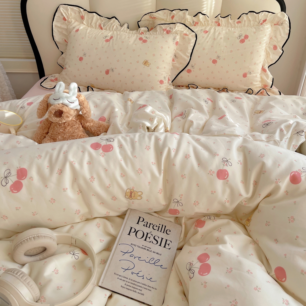 91家纺网 家纺一手货源 找家纺 韩巢家纺 2026新款水洗棉花边款四件套 摘樱桃的小熊【大花边款】