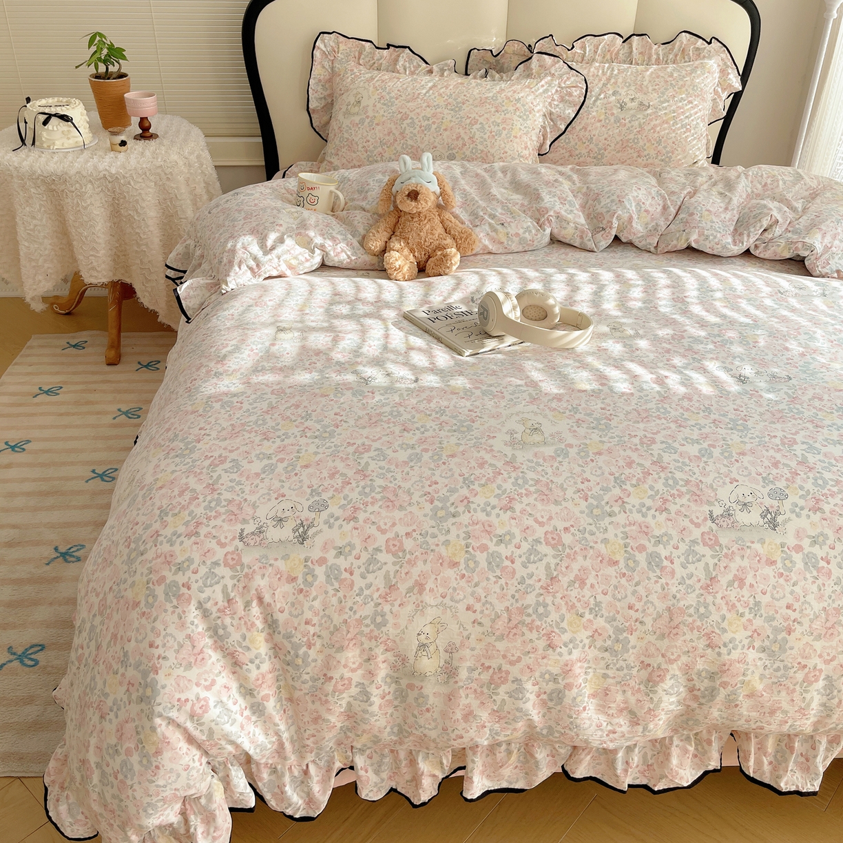 91家纺网 家纺一手货源 找家纺 韩巢家纺 2026新款水洗棉花边款四件套 幸运可爱兔【大花边款】