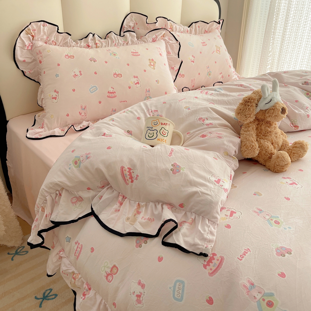91家纺网 家纺一手货源 找家纺 韩巢家纺 2026新款水洗棉花边款四件套 软糖猫【大花边款】