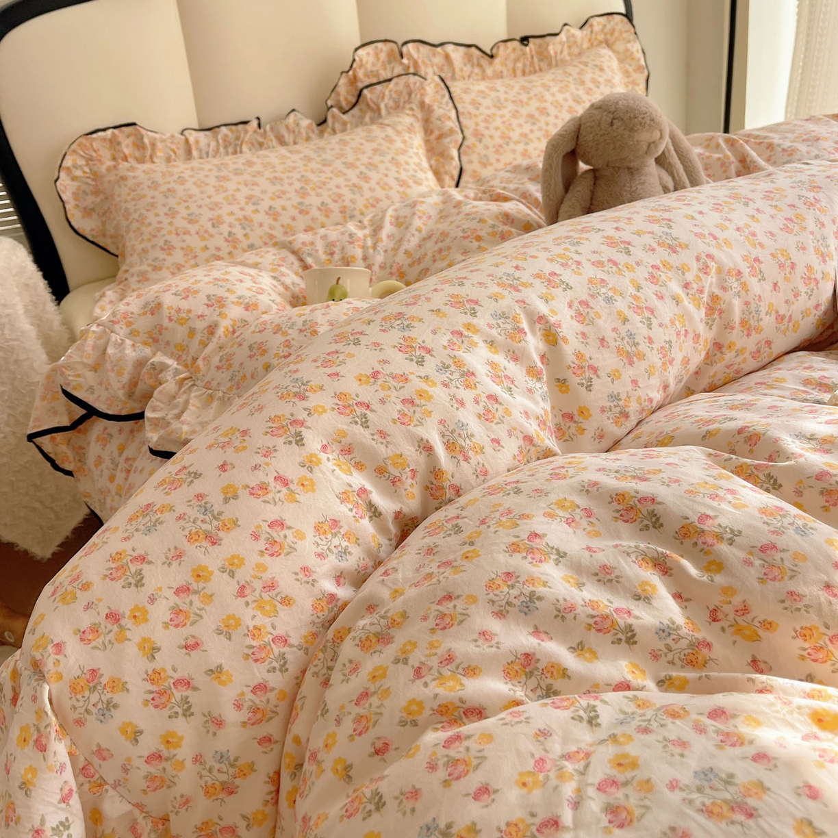 91家纺网 家纺一手货源 找家纺 韩巢家纺 2026新款水洗棉花边款四件套 久期诗朵-黄【大花边款】