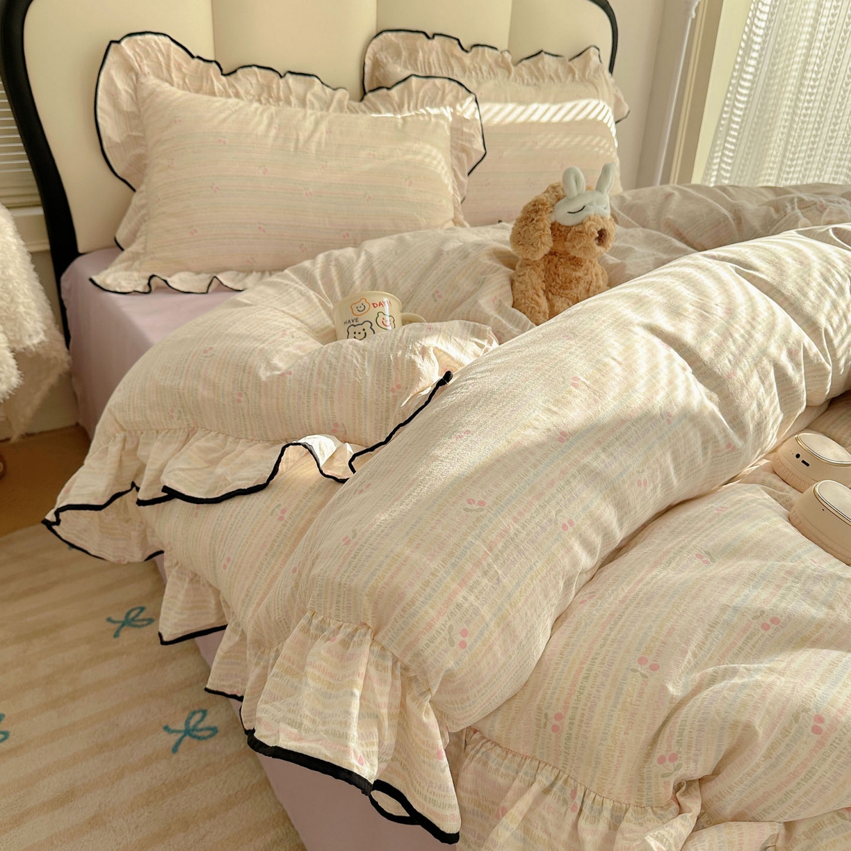 91家纺网 家纺一手货源 找家纺 韩巢家纺 2026新款水洗棉花边款四件套 甜樱恋曲【大花边款】