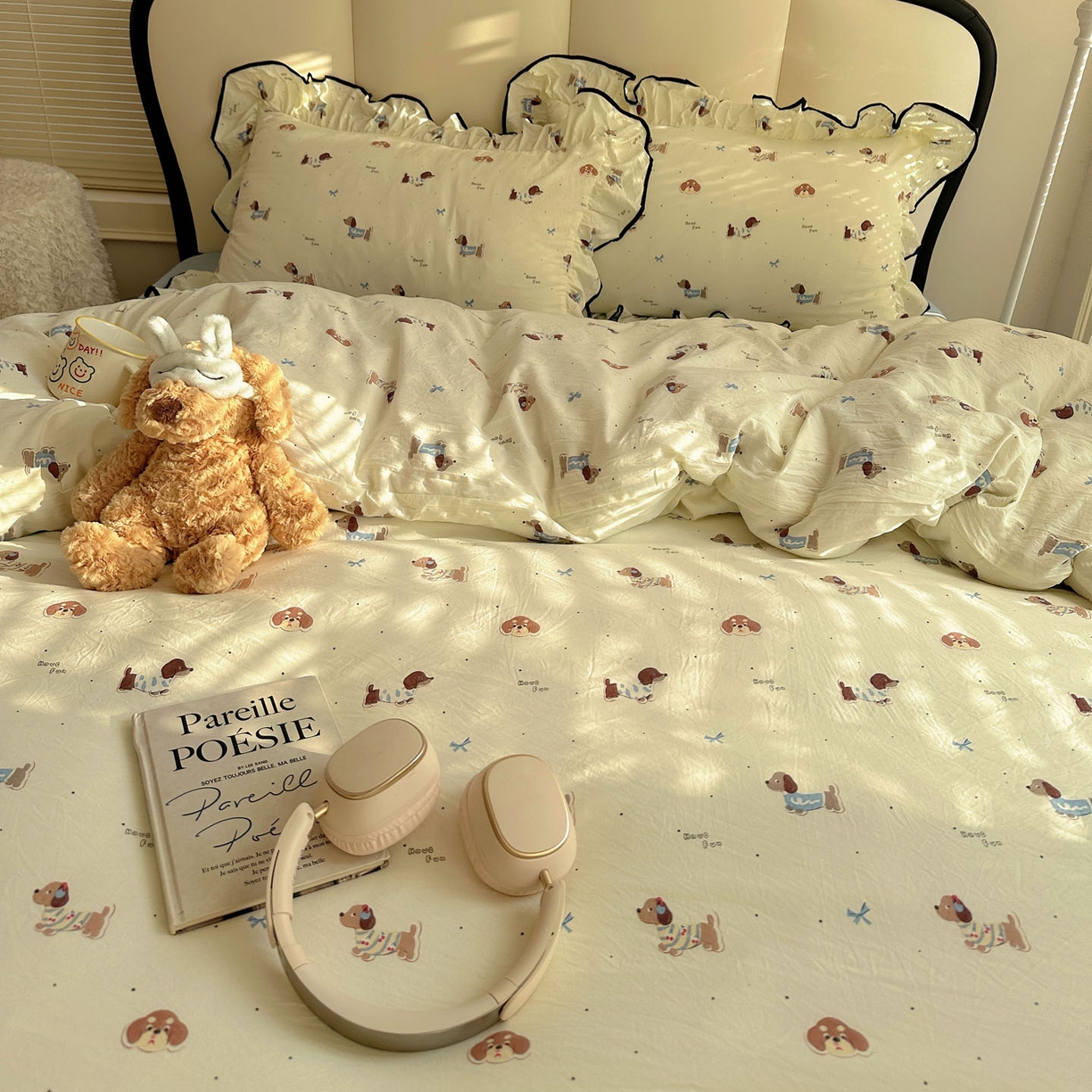 91家纺网 家纺一手货源 找家纺 韩巢家纺 2026新款水洗棉花边款四件套 可可腊肠犬【大花边款】