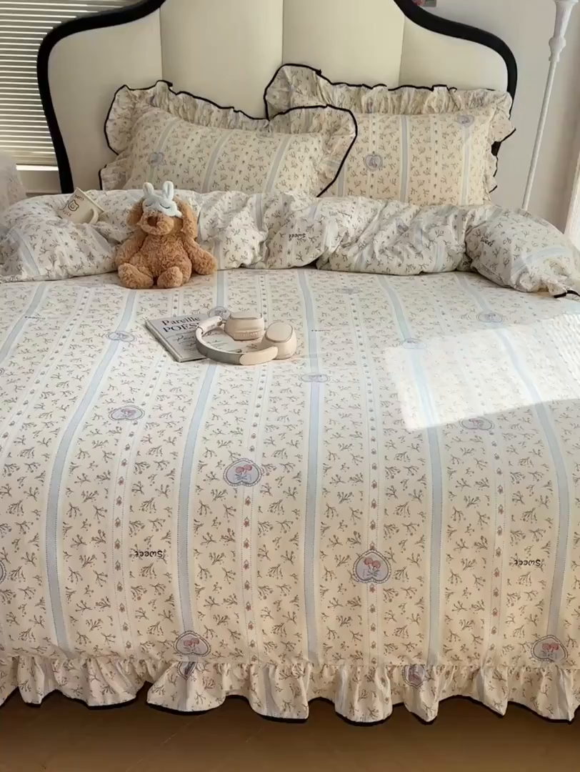 91家纺网 家纺一手货源 找家纺 韩巢家纺 2026新款水洗棉花边款四件套 奶油樱桃【大花边款】