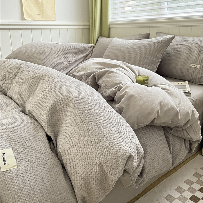 91家纺网 家纺一手货源 找家纺 琪格格纺织 2026新款纯棉色织肌理纹提花华夫格纯棉轻奢简约款四件套 华夫格-月光灰