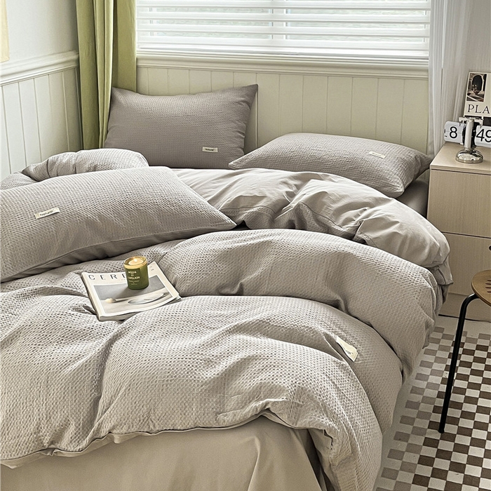 91家纺网 家纺一手货源 找家纺 琪格格纺织 2026新款纯棉色织肌理纹提花华夫格纯棉轻奢简约款四件套 华夫格-月光灰