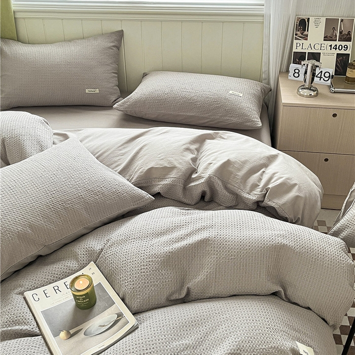91家纺网 家纺一手货源 找家纺 琪格格纺织 2026新款纯棉色织肌理纹提花华夫格纯棉轻奢简约款四件套 华夫格-月光灰