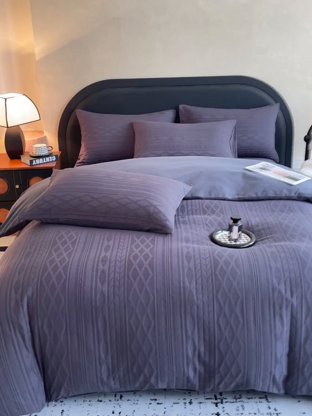 91家纺网 家纺一手货源 找家纺 琪格格纺织 2026新款纯棉色织肌理纹提花华夫格纯棉轻奢简约款四件套 圣托梵绅-乌木