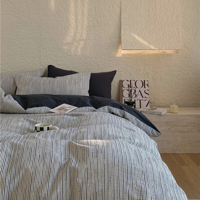 91家纺网 家纺一手货源 找家纺 琪格格纺织 2026新款纯棉色织肌理纹提花华夫格纯棉轻奢简约款四件套 A速写 提花黑条