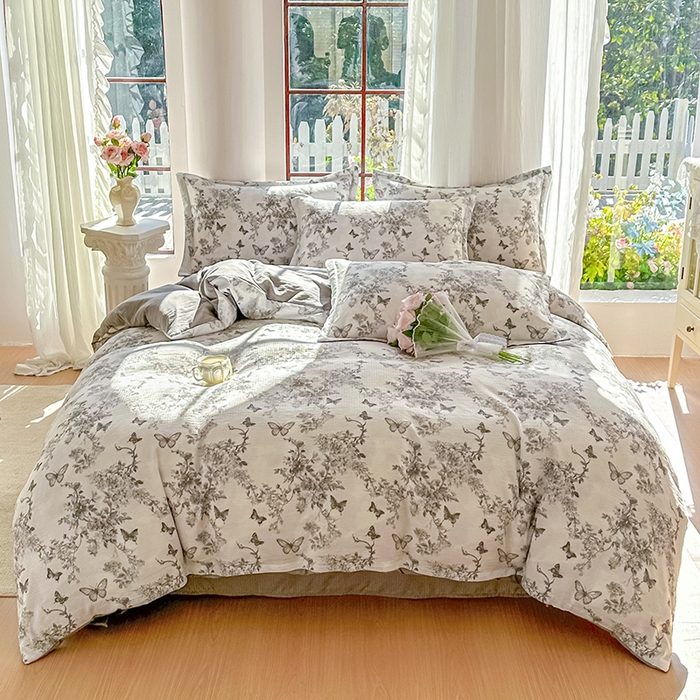 91家纺网 家纺一手货源 找家纺 家贝爱 2026新款有氧水洗双层纱被套 枝上蝶舞