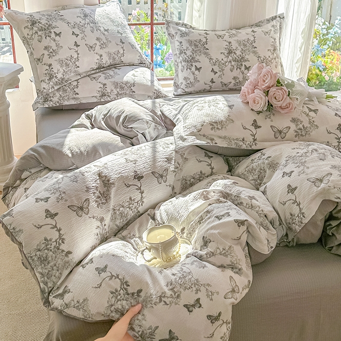 91家纺网 家纺一手货源 找家纺 家贝爱 2026新款有氧水洗双层纱被套 枝上蝶舞