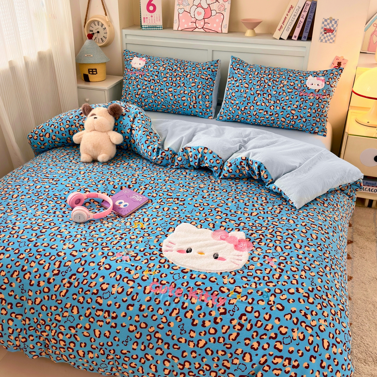 91家纺网 家纺一手货源 找家纺 橙意 2026新款云感双层纱贴布绣四件套-豹纹KT猫 豹纹KT猫-蓝