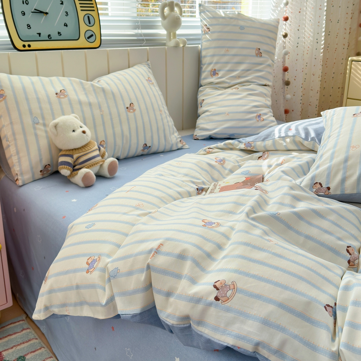 91家纺网 家纺一手货源 找家纺 清雅福 2026春夏新款INS小清新40支全棉13372四件套第二批 跷跷马